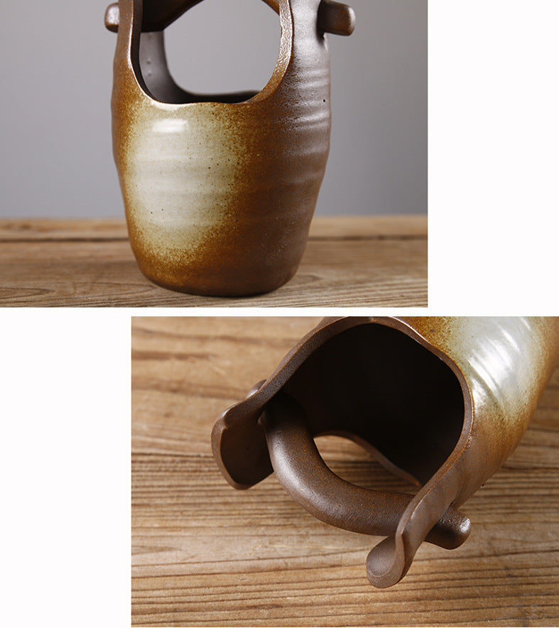 Ceramic small vase