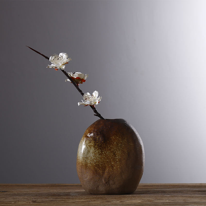 Ceramic small vase
