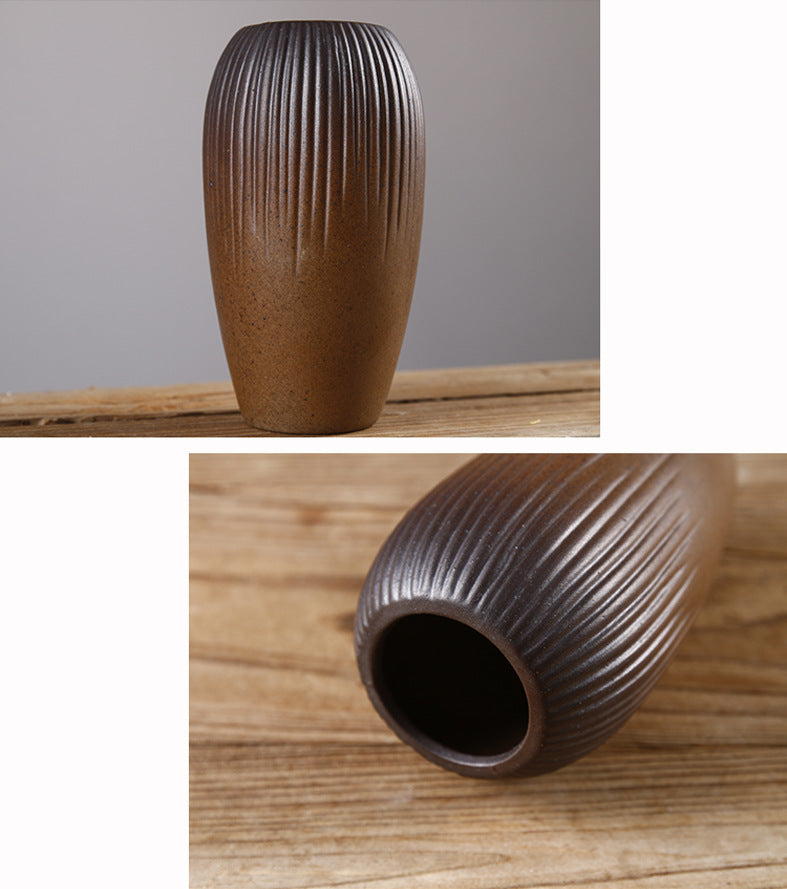 Ceramic small vase